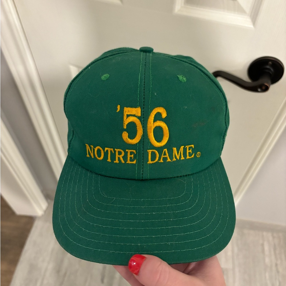 Notre dame hat
